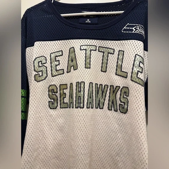 Seattle Seahawks Women Jersey Shirt - size Medium - Picture 3 of 5